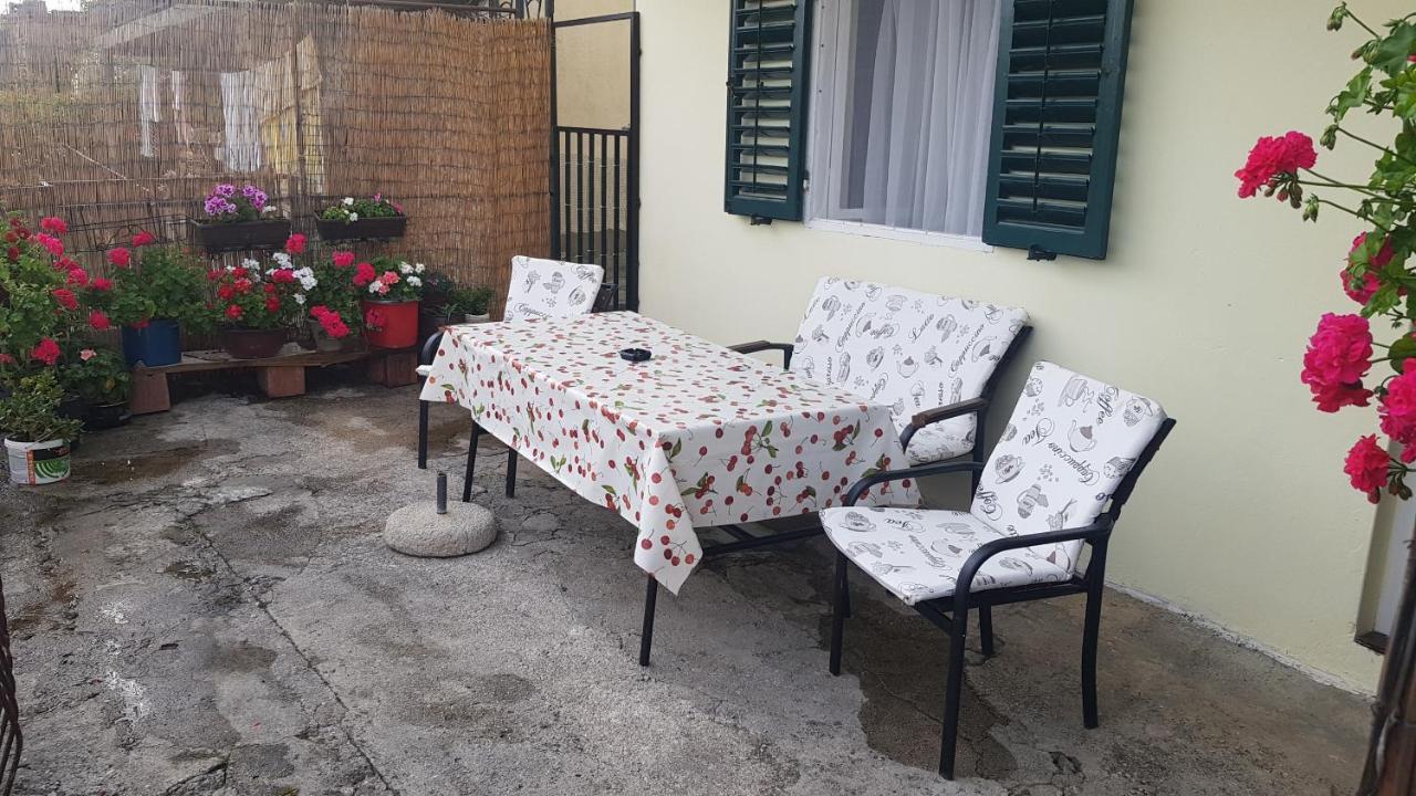 Apartment Lidija Herceg Novi Exterior foto